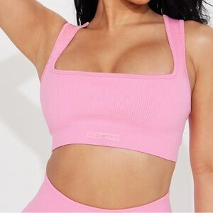 New Fashion Nova Seamless Sports Bra Pink Size medium